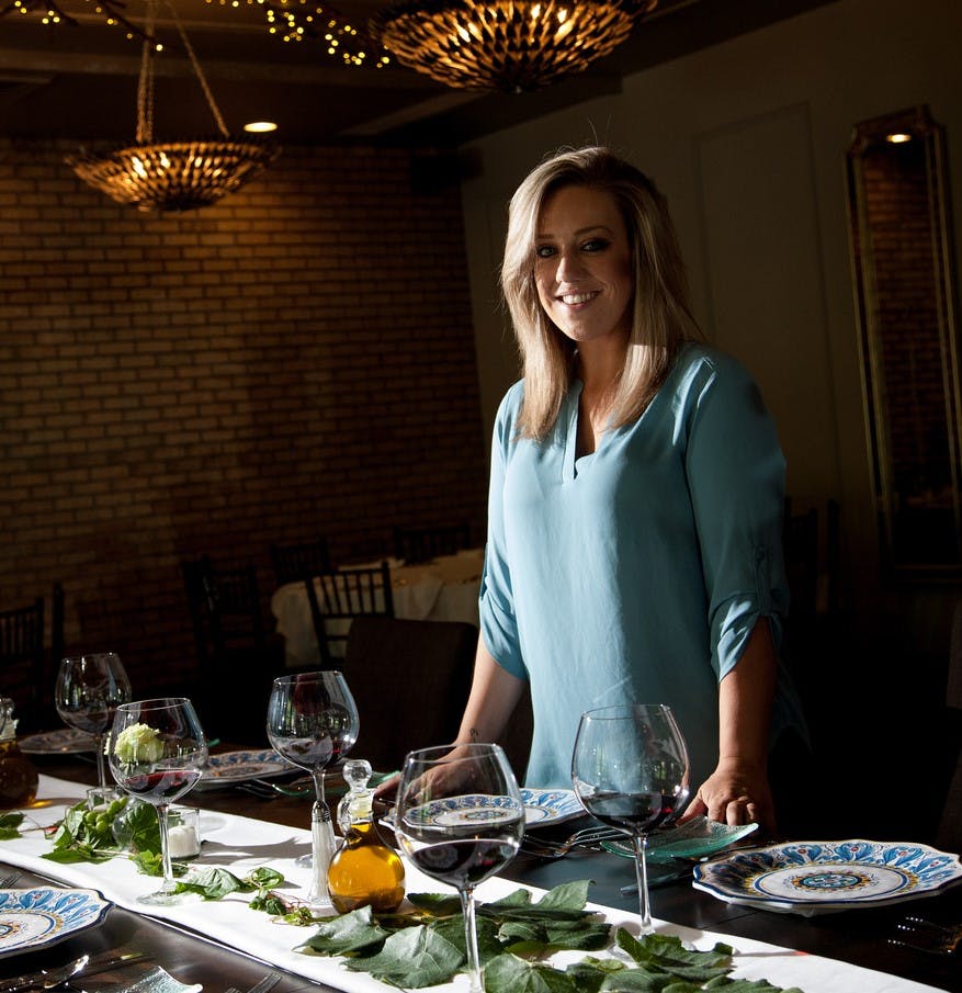 Event specialist image from Café Cortina's official site