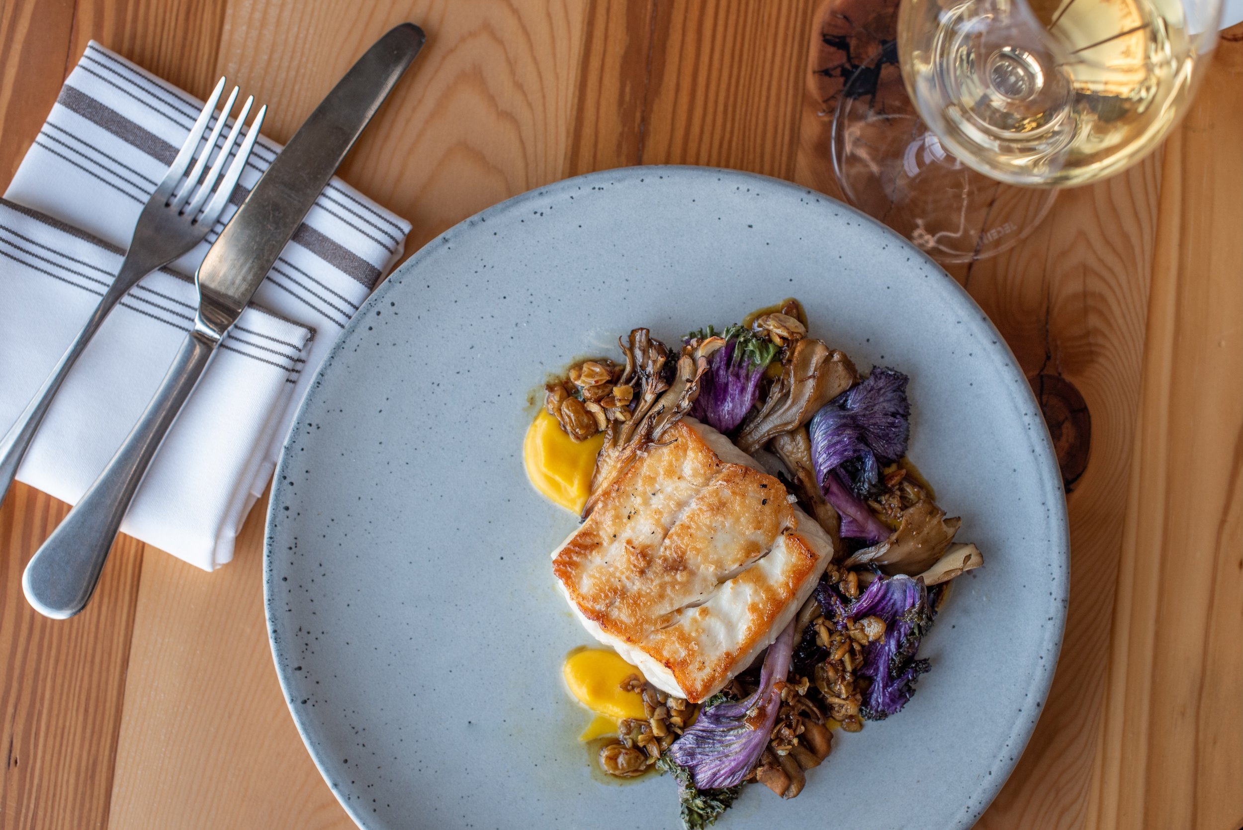 Oak & Reel plated fish dish from the official site